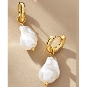 NEW! Anthropologie Trendy Pearl Baroque Dangling Huggie Hoop Gold Earrings
